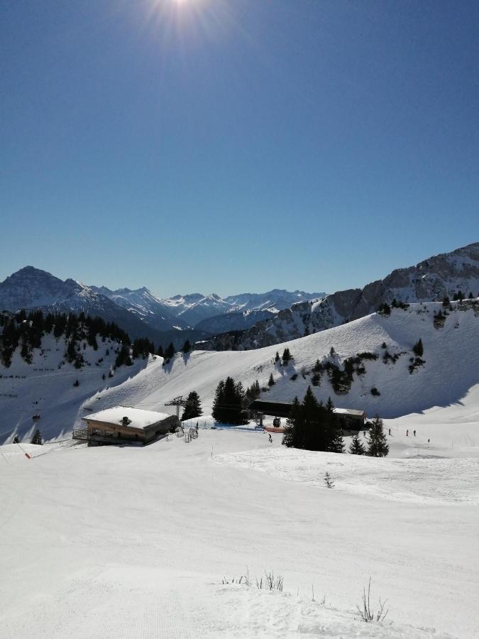 Appartement 4 *