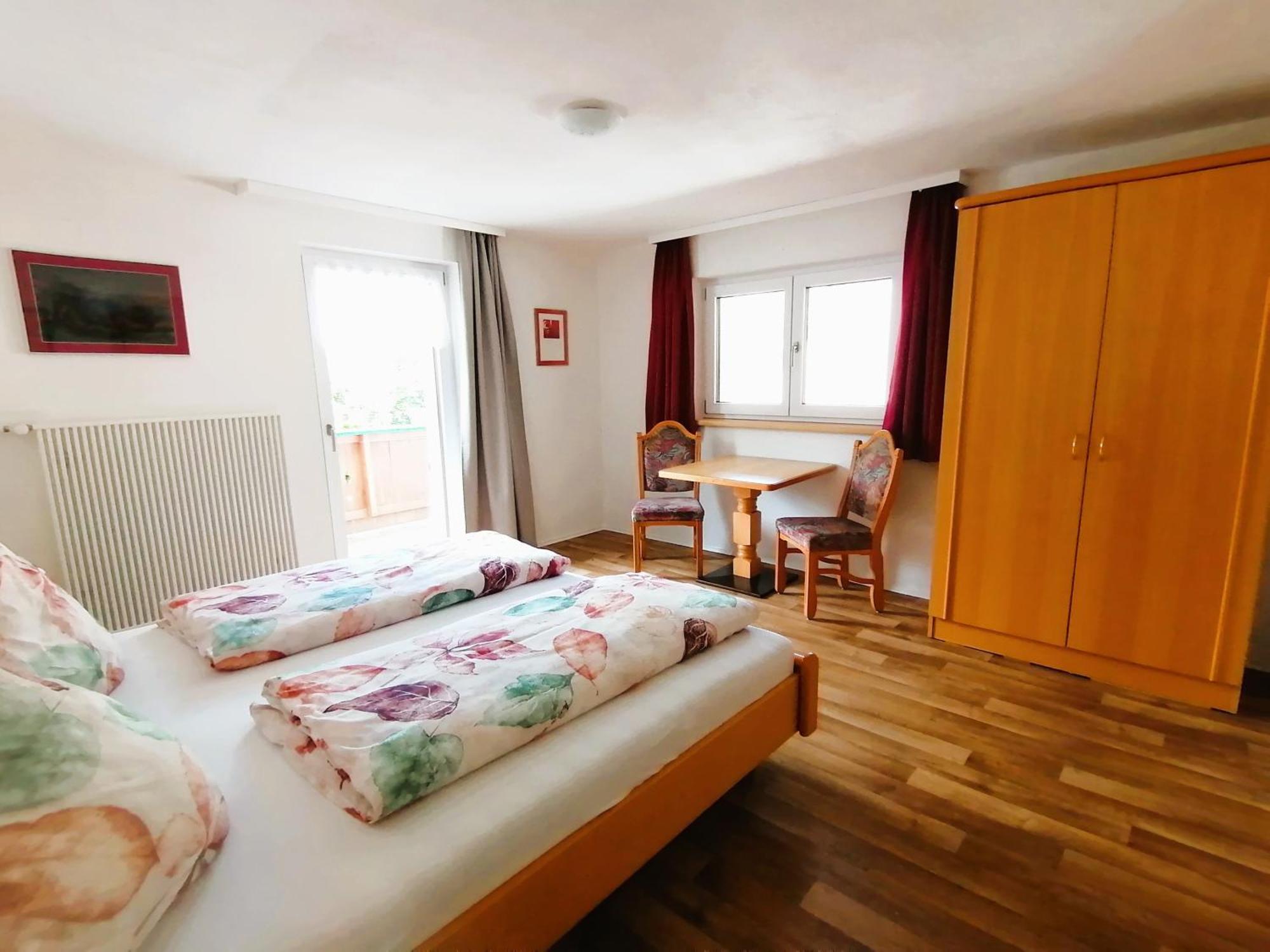 4 * Stanzach